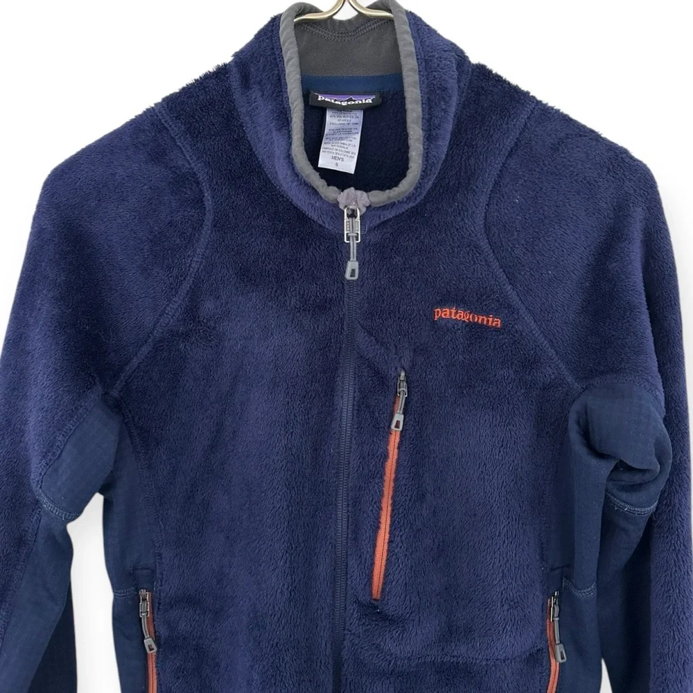 Patagonia • R2® Jacket Navy - Picture 3 of 8